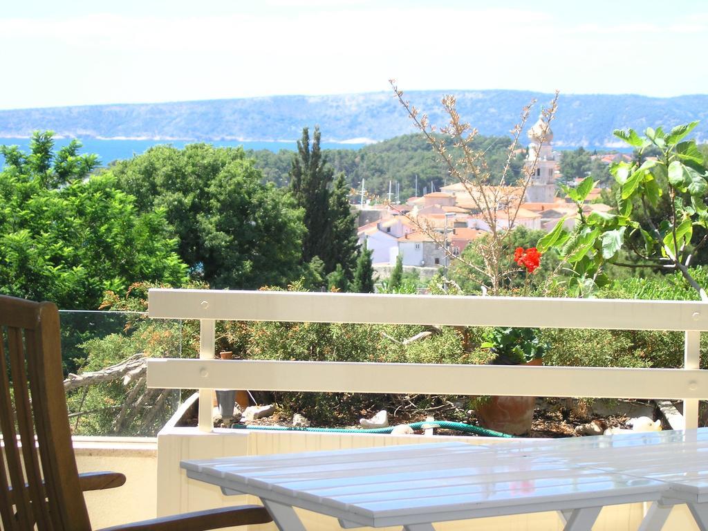Apartman Kucer Krk Town Exterior foto