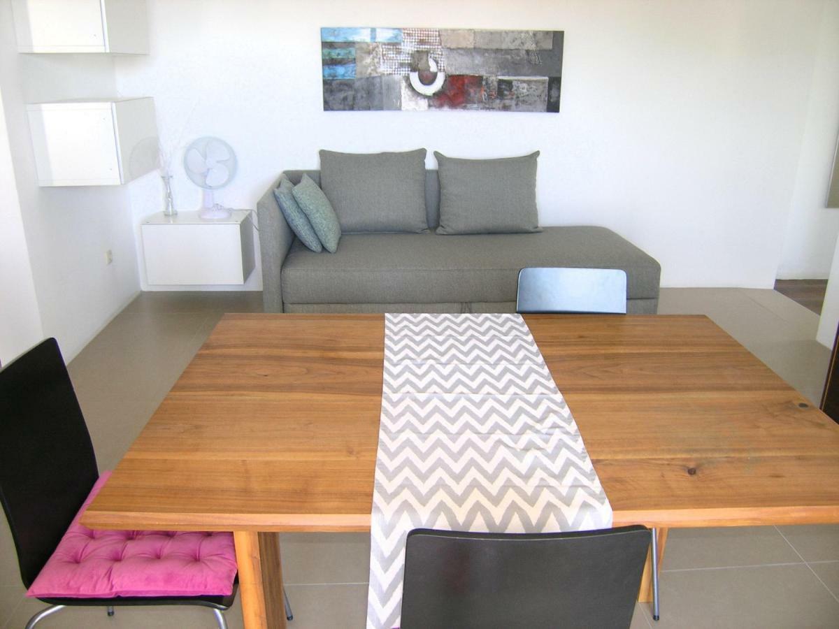 Apartman Kucer Krk Town Exterior foto